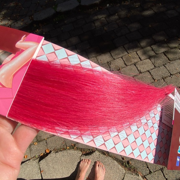 Red and Pink I tip hair extensions - Picture 5 of 7